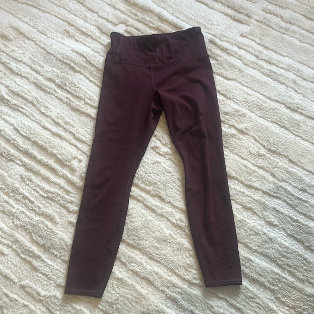 Athleta Persistance Laser Cut 7/8 Legging in Maroon